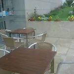 De