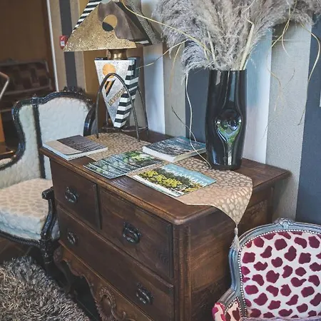 德尔瓦酒店 2* Cerva