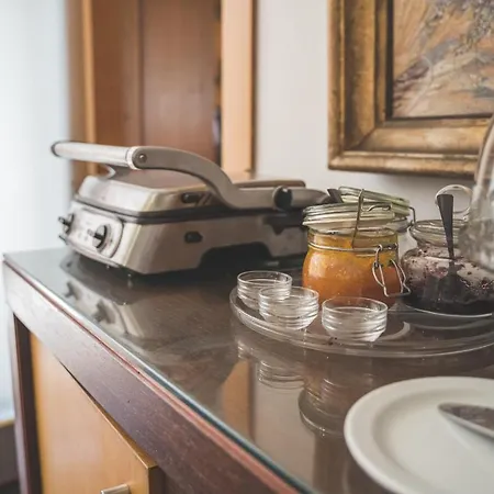 德尔瓦酒店 2* Cerva