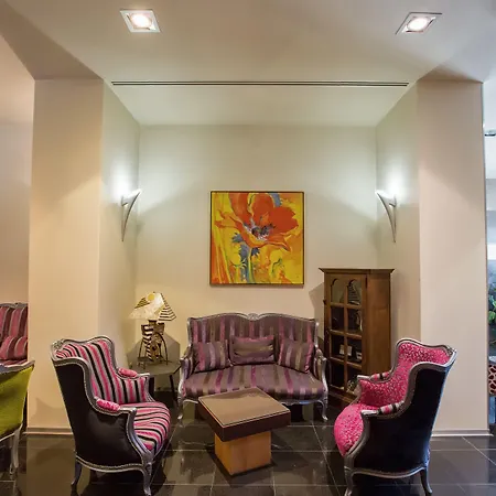 德尔瓦酒店 2* Cerva