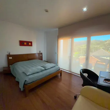 De Hotel 2*